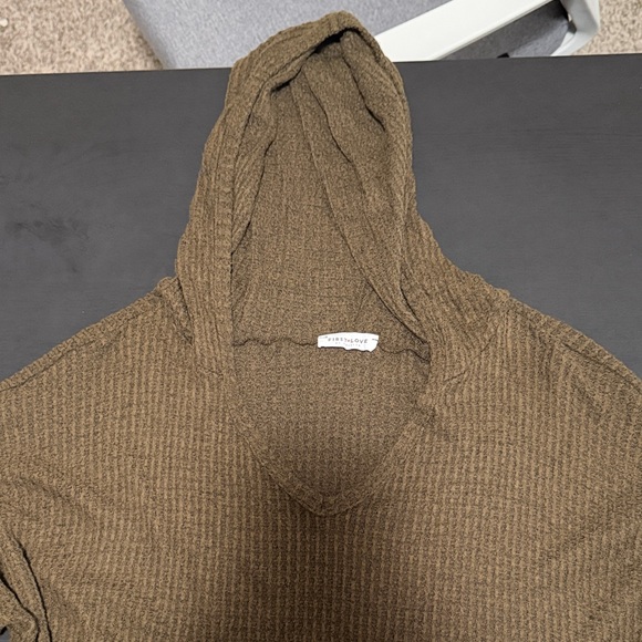 Women's olive green Ribbed Top - Picture 2 of 2